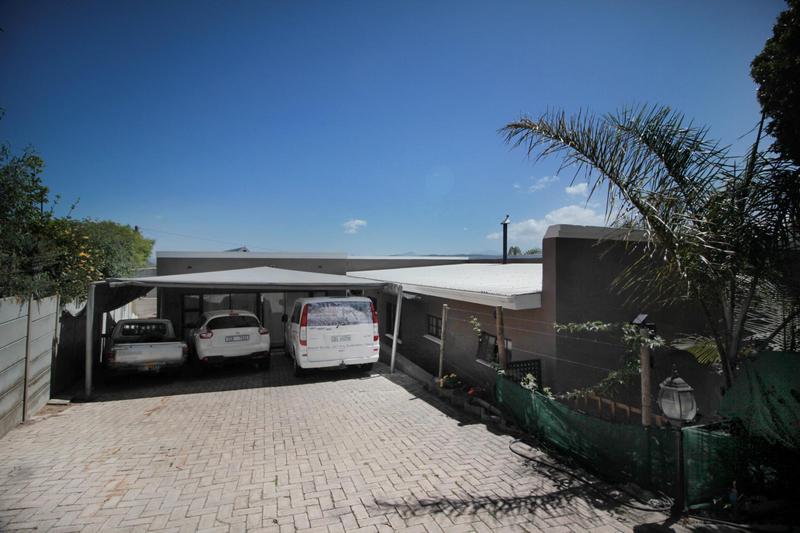3 Bedroom Property for Sale in Fraaiuitsig Western Cape